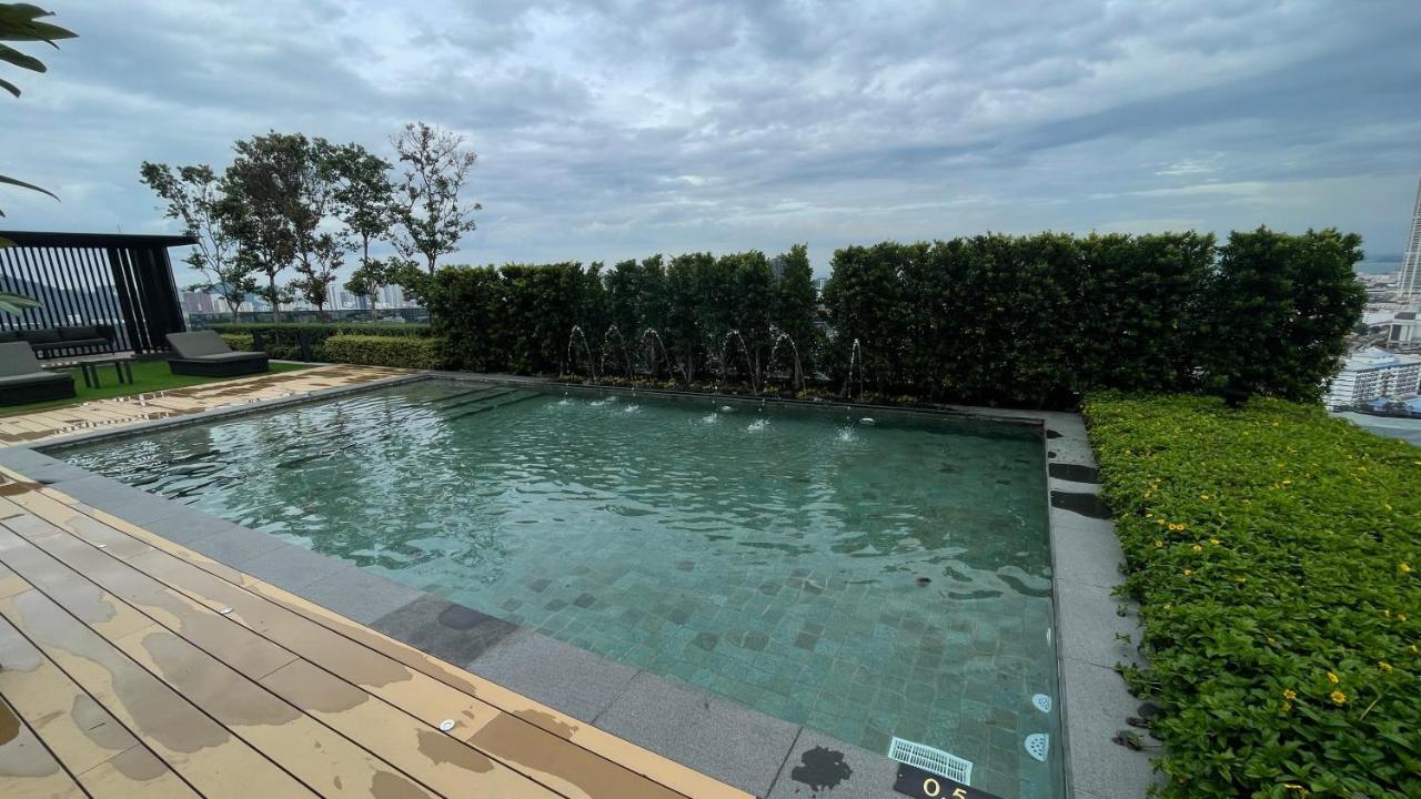 13A Beacon Executive Suites #Rooftoppool #Luxurysuites George Town Buitenkant foto